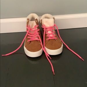 Kids sneaker-boots from Old Navy